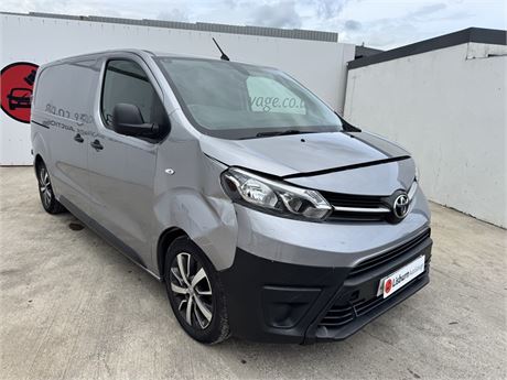 TOYOTA PROACE ICON