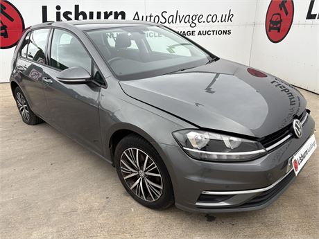 VOLKSWAGEN GOLF SE TSI BMT
