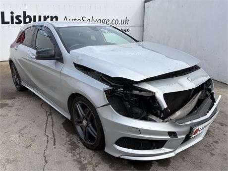 MERCEDES A200 BLUEEFFICIENCY AMG SPORT