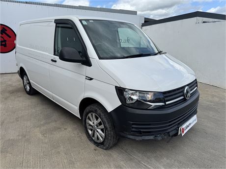 VOLKSWAGEN TRANSPORTER T28 S-LINE TDI BMT