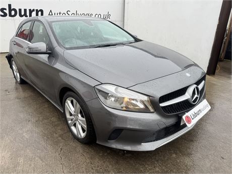 MERCEDES-BENZ A 180 D SPORT