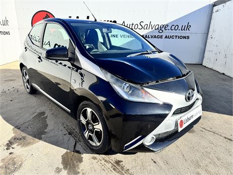 TOYOTA AYGO X-CLUSIV VVTI