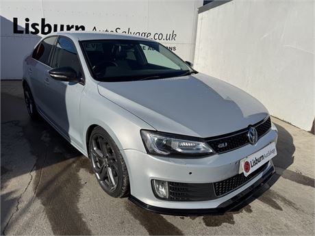 VOLKSWAGEN JETTA SPORT BLUEMOTION T TDI