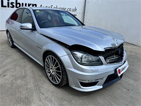 MERCEDES C63 AMG AUTO